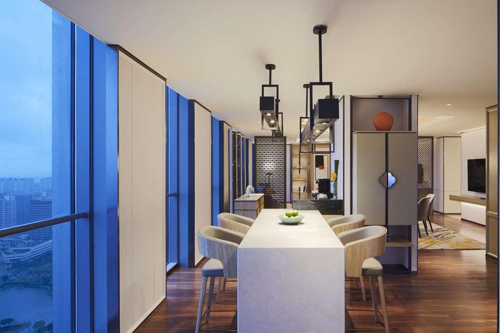 Hyatt Regency Shanghai Jiading Room photo